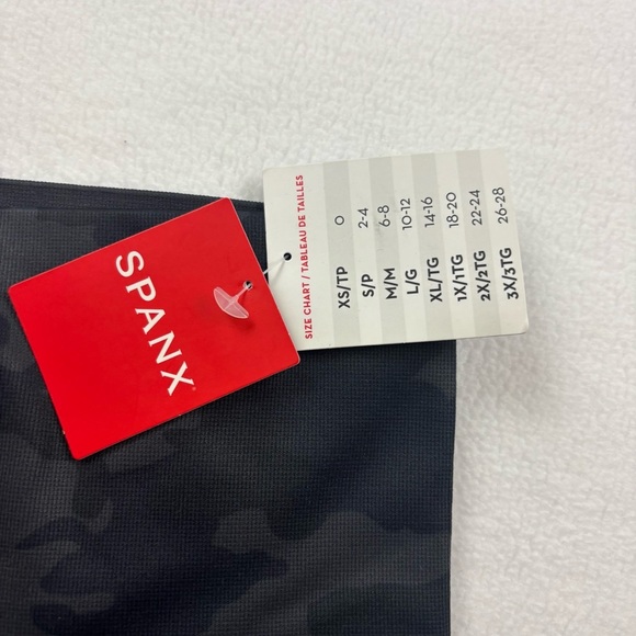 NWT Spanx Gray Ecocare Seamless Highrise Camouflage Full Length Leggings (M) - Picture 13 of 16